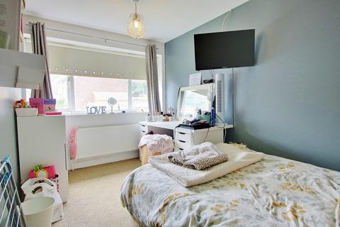 6 Bronte Way, Southampton, SO19 7JG