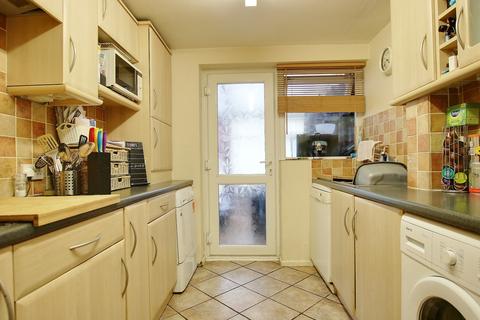 6 Bronte Way, Southampton, SO19 7JG