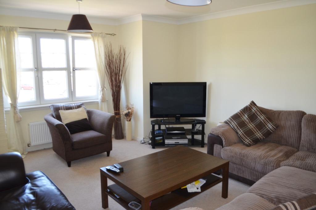 Melville Crescent, Kinnaird Village, Larbert, FK5 2 bed flat £675 pcm