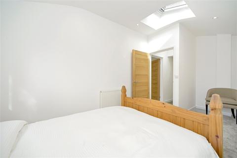 Crown House Highfield Crescent, Hindhead, GU26 6TG