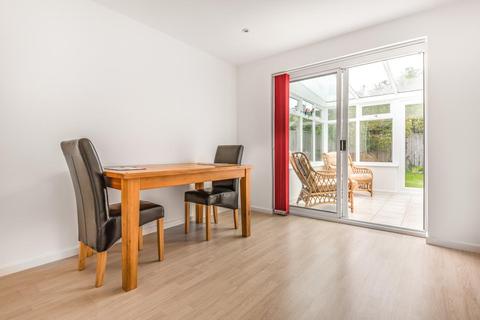 95 Pensclose, Witney, OX28 2EG