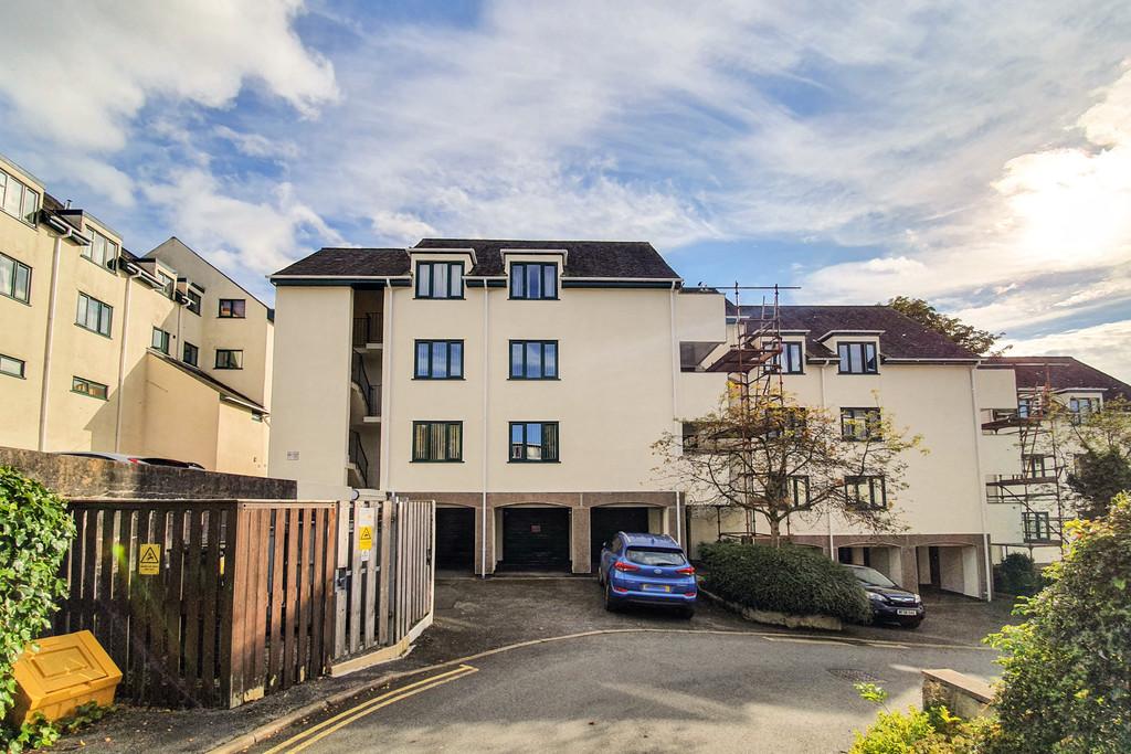 32 Quarry Rigg, Bowness On... 2 bed apartment £215,000