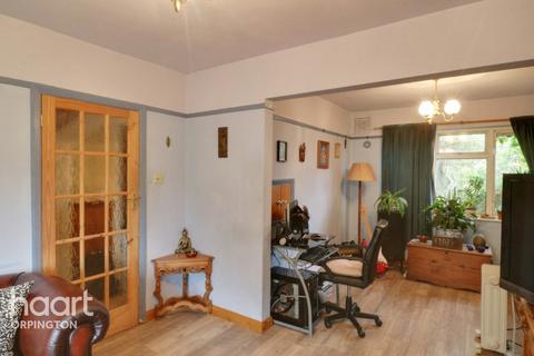 102 Crockenhill Road, Orpington, BR5 4DG