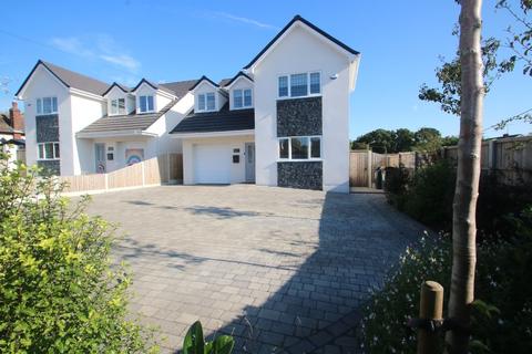 55 Hawkwell Road, Hockley, SS5 4DE