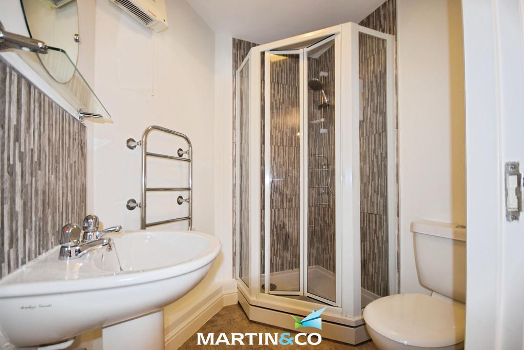 Apartment in Solihull - More