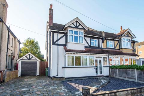 23 Avenue Road, Wallington, SM6 9QF