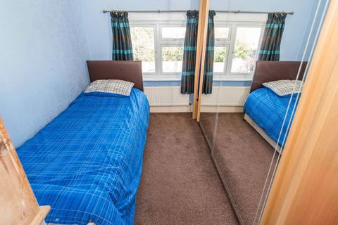 23 Avenue Road, Wallington, SM6 9QF