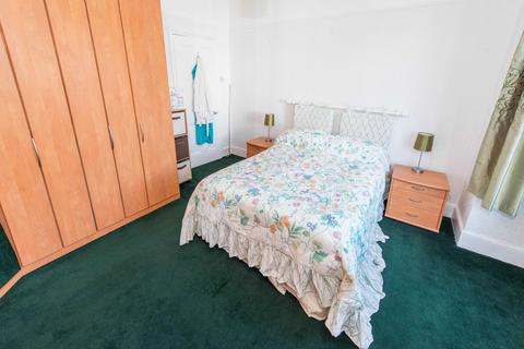 23 Avenue Road, Wallington, SM6 9QF