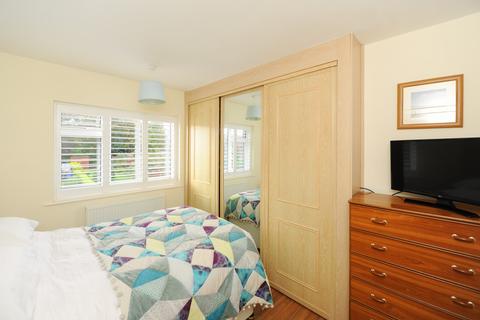 90 Manor Road, Chesterfield, S40 1HZ