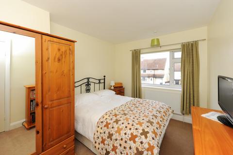 90 Manor Road, Chesterfield, S40 1HZ