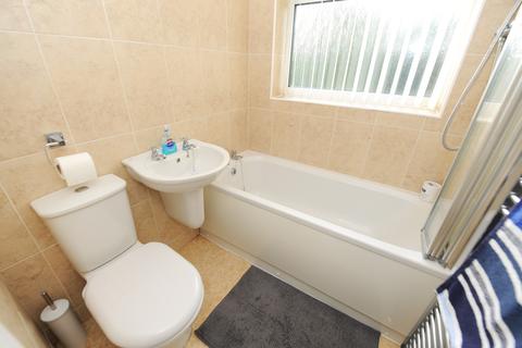 90 Manor Road, Chesterfield, S40 1HZ
