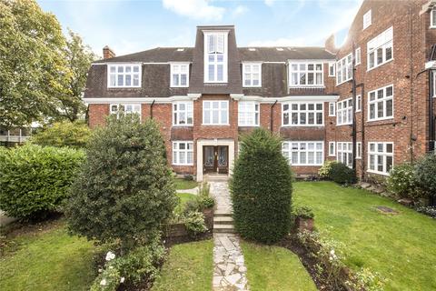 15 The Gateways, Richmond, TW9 2RB