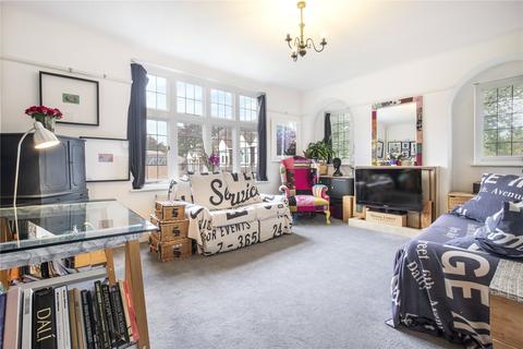 15 The Gateways, Richmond, TW9 2RB