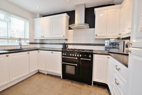3 Glendower Crescent, Orpington, BR6 0UP