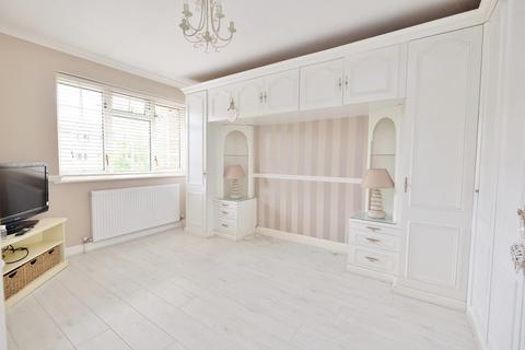 3 Glendower Crescent, Orpington, BR6 0UP