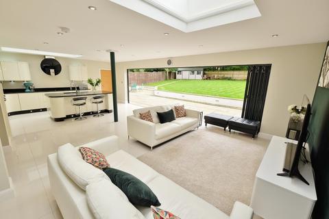 13 Spring Gardens, Orpington, BR6 6HJ