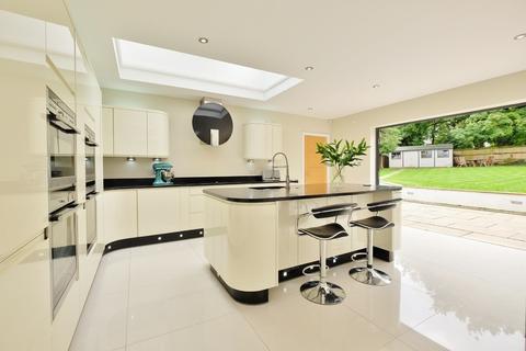 13 Spring Gardens, Orpington, BR6 6HJ