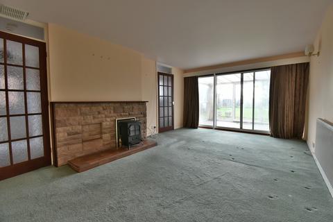73 Henhurst Ridge, Burton-on-trent, DE13 9TH