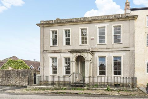 Mayfield House, 4 High Street, Rode, Frome, BA11 6NZ