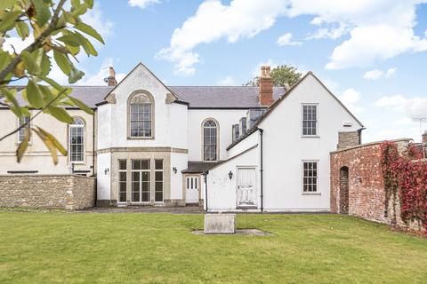 Mayfield House, 4 High Street, Rode, Frome, BA11 6NZ