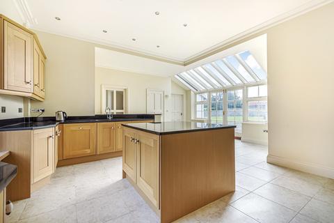 Mayfield House, 4 High Street, Rode, Frome, BA11 6NZ