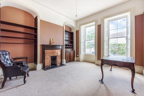 Mayfield House, 4 High Street, Rode, Frome, BA11 6NZ