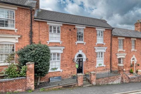 8 Cole Hill, Worcester, WR5 1DG