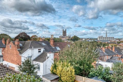 8 Cole Hill, Worcester, WR5 1DG