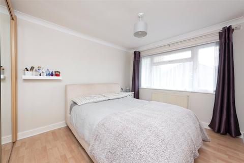43 Coates Close, Basingstoke, RG22 4EF