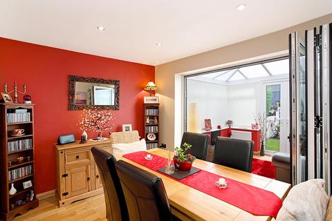 16 Cherry Tree Crescent, Walton, Wakefield, WF2 6LQ