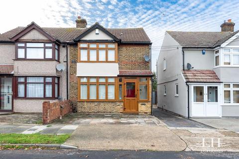 22 Birch Road, Romford, RM7 8EP