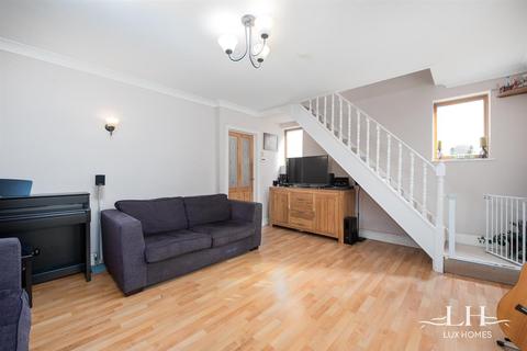 22 Birch Road, Romford, RM7 8EP