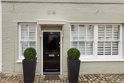 Gaspar Mews, South Kensington, London, SW5