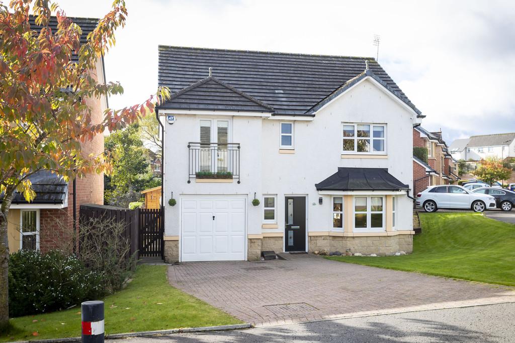 Welsh Court, Denny 4 bed detached house £240,000