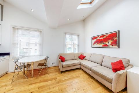 37c Bellefields Road, London, SW9 9UH