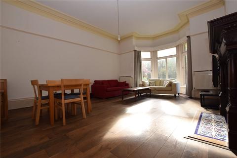 Flat 1, 21 Burton Crescent, Leeds, LS6 4DN