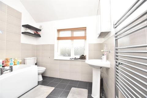 62 Albert Road, Morley, Leeds, LS27 8JY