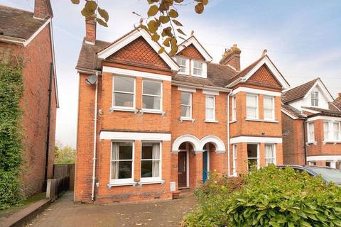 20 The Drive, Tonbridge, TN9 2LP