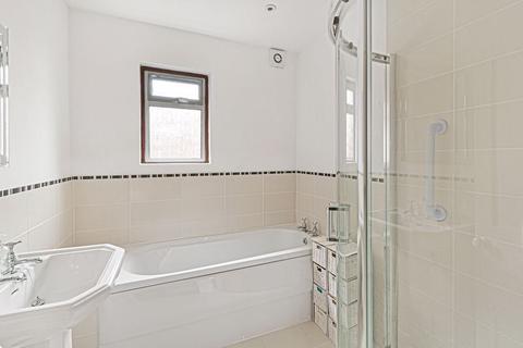 20 The Drive, Tonbridge, TN9 2LP