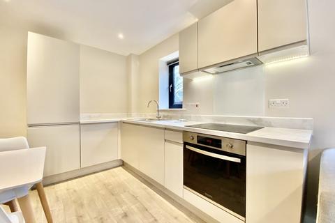 2 bedroom apartment to rent, Green Quarter , Cross Green Lane , Leeds