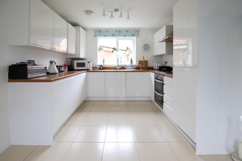 38 Colossus Way, Norwich, NR5 0UX