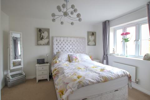 38 Colossus Way, Norwich, NR5 0UX