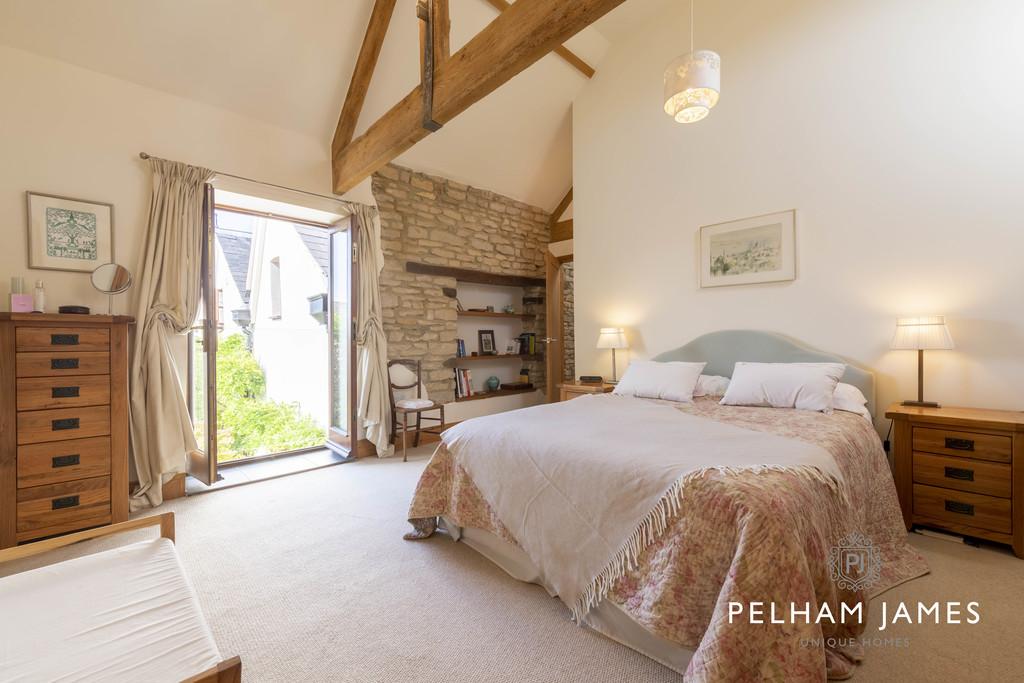 Principal bedroom