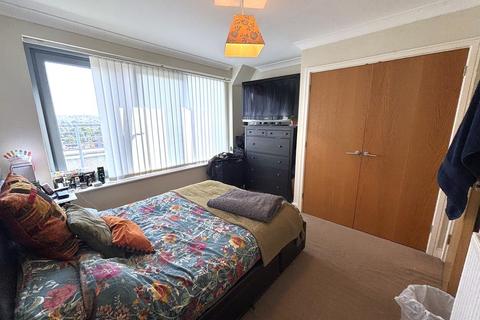 1 bedroom penthouse to rent, Monument Court, Stevenage