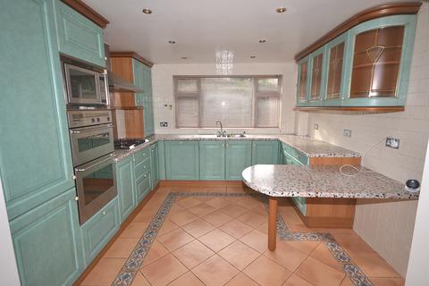82 Coopersale Common, Coopersale, Epping, CM16 7QU