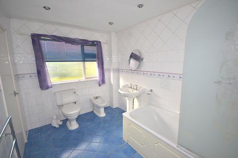 82 Coopersale Common, Coopersale, Epping, CM16 7QU