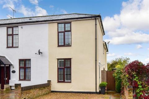 7 Oak Road, Leatherhead, KT22 7PH