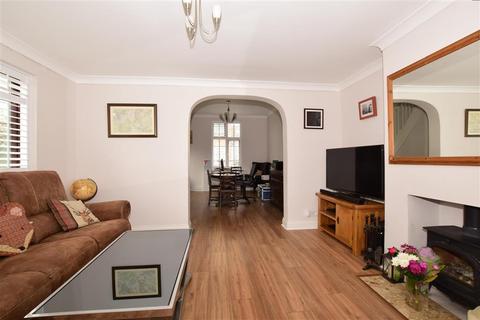 7 Oak Road, Leatherhead, KT22 7PH