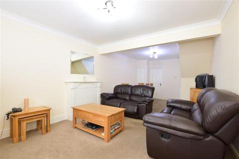 38 High Street, Hornchurch, RM12 4UN