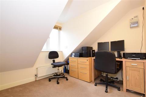 38 High Street, Hornchurch, RM12 4UN